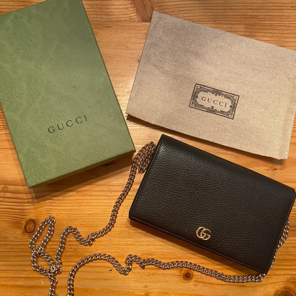 Black Gucci GG Marmont leather mini chain bag